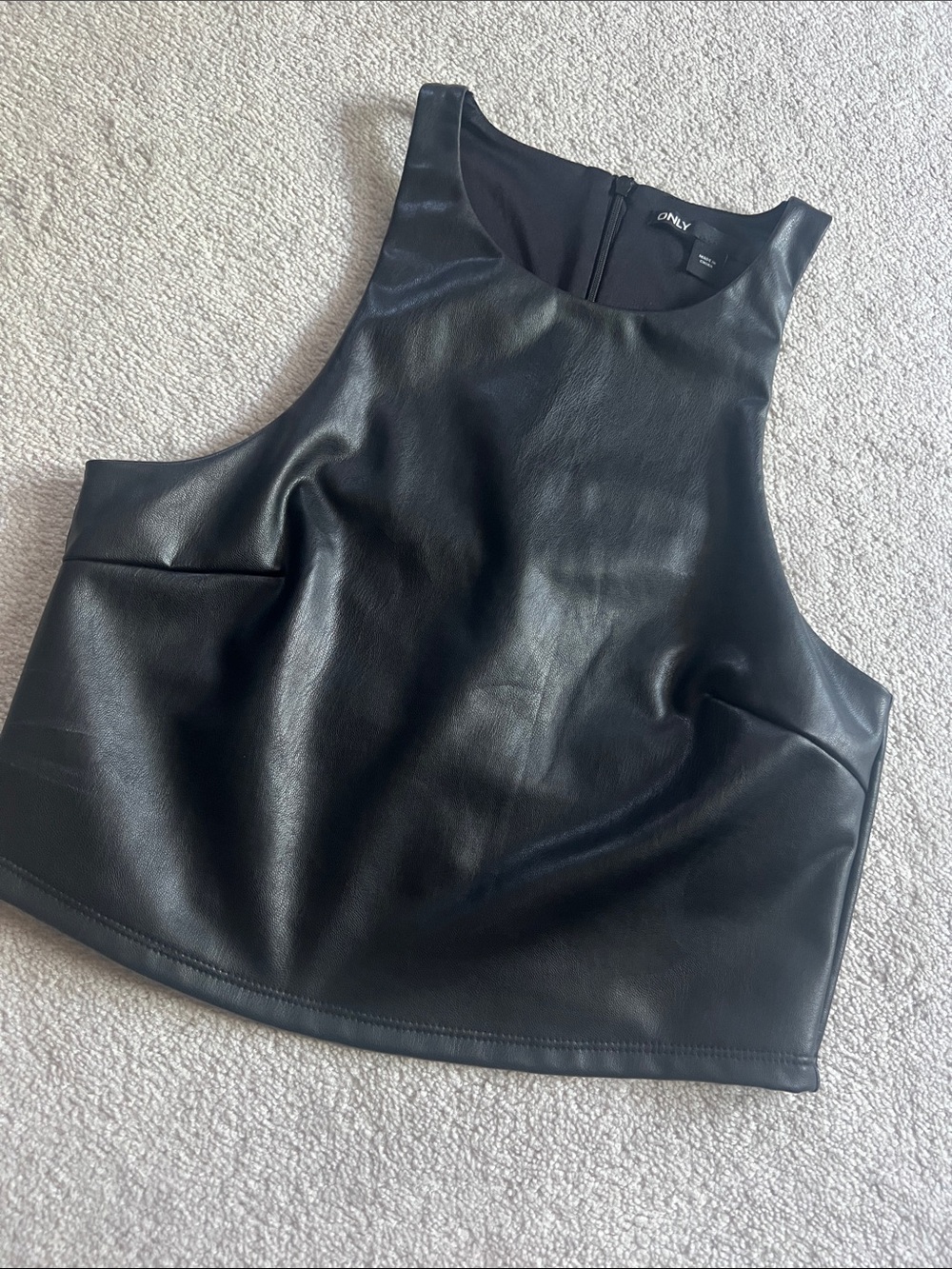 ONLY Black Faux Leather Tank Crop Top 💖